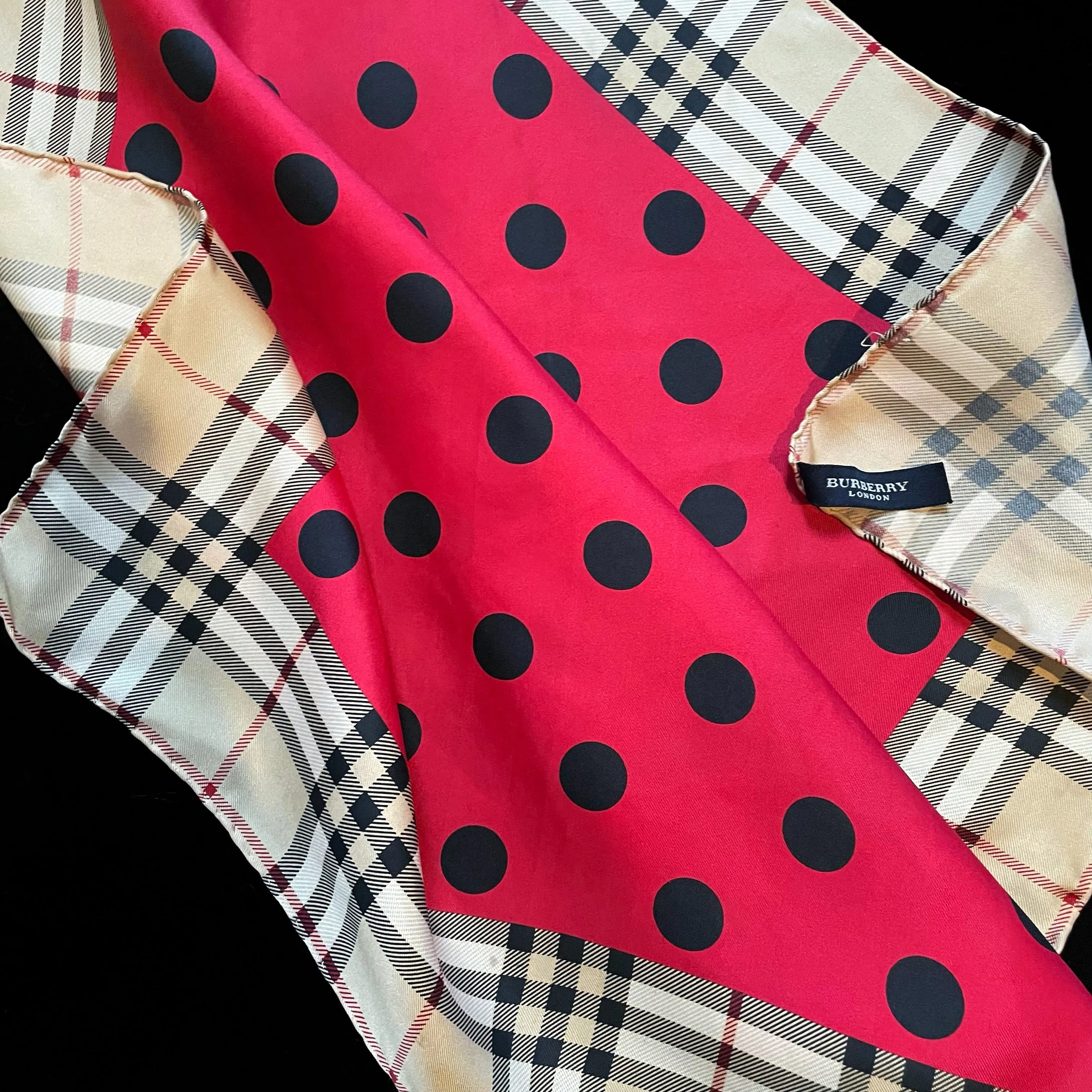 A Y2K BURBERRY POLKADOT SCARF