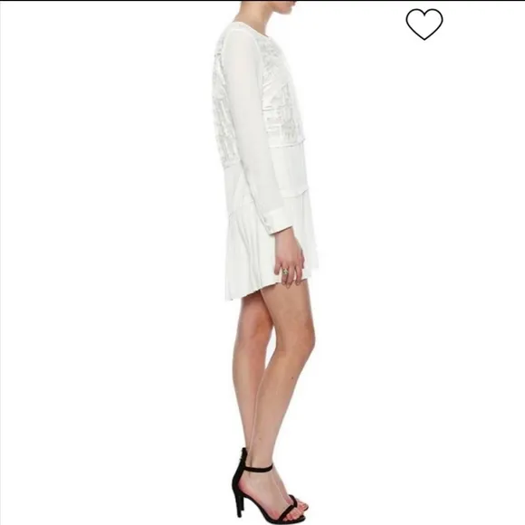 Alexis Francis white pleated embroidered white dress size Medium