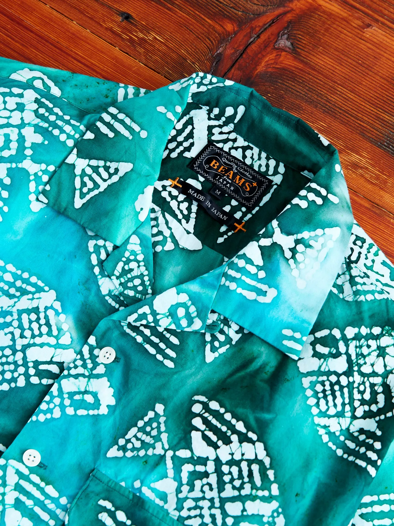 Batik Print Open Collar Shirt in Green