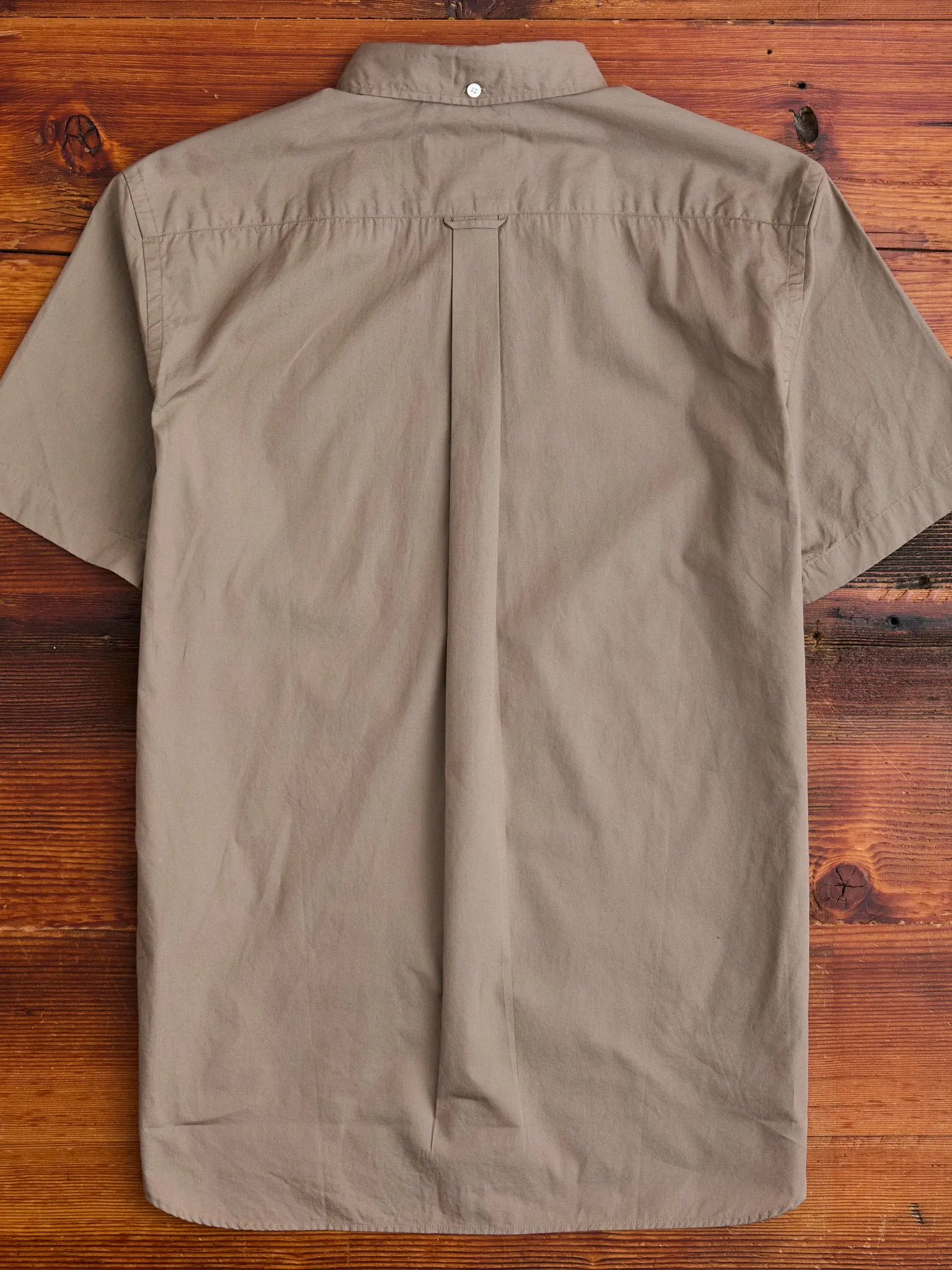 Broad Cloth Short Sleeve Button-Down Shirt in Beige