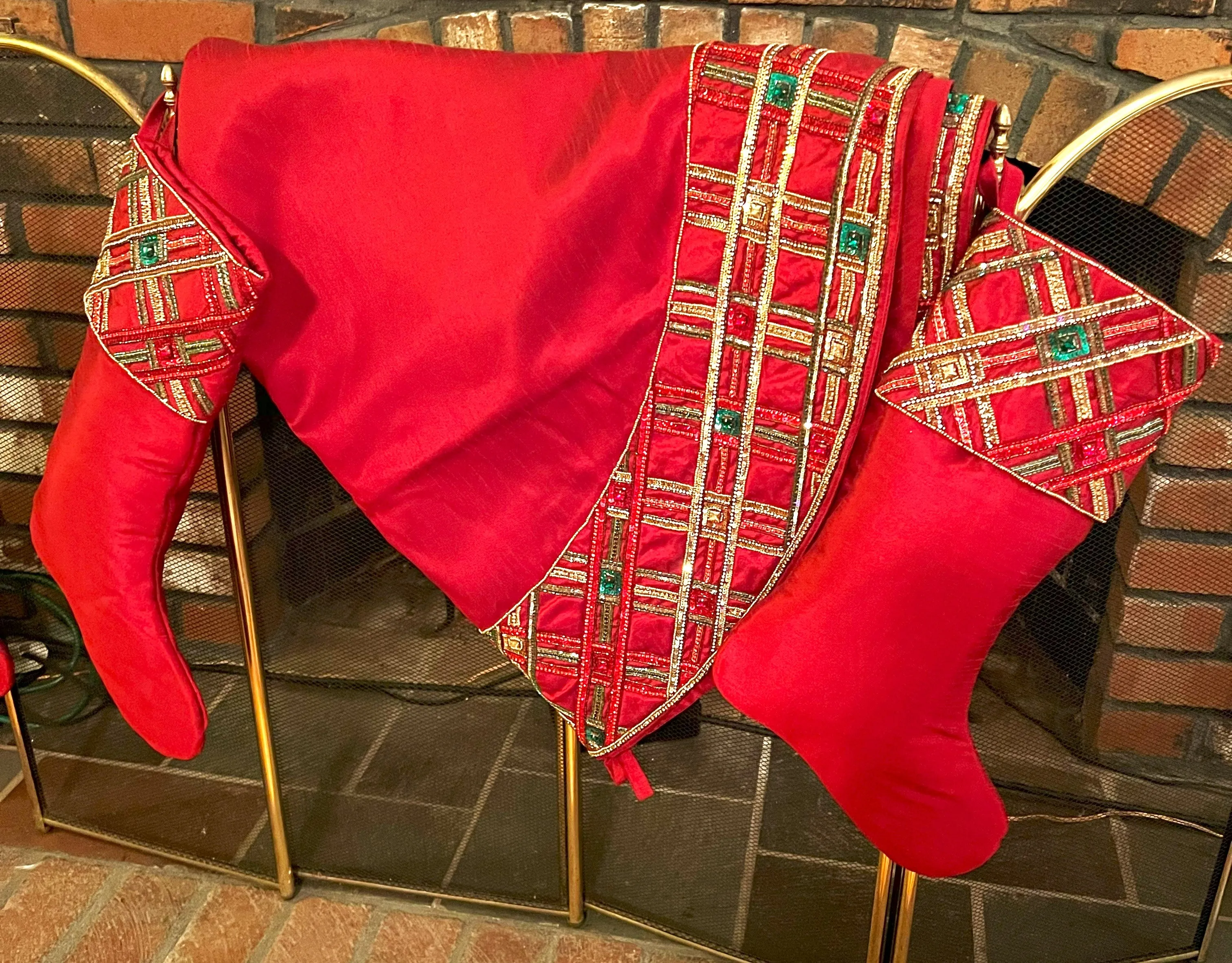 Classic Red Tartan Plaid  Luxe Christmas Tree Skirt 54" With Set Of 4 Stocking 20" L X 7" W