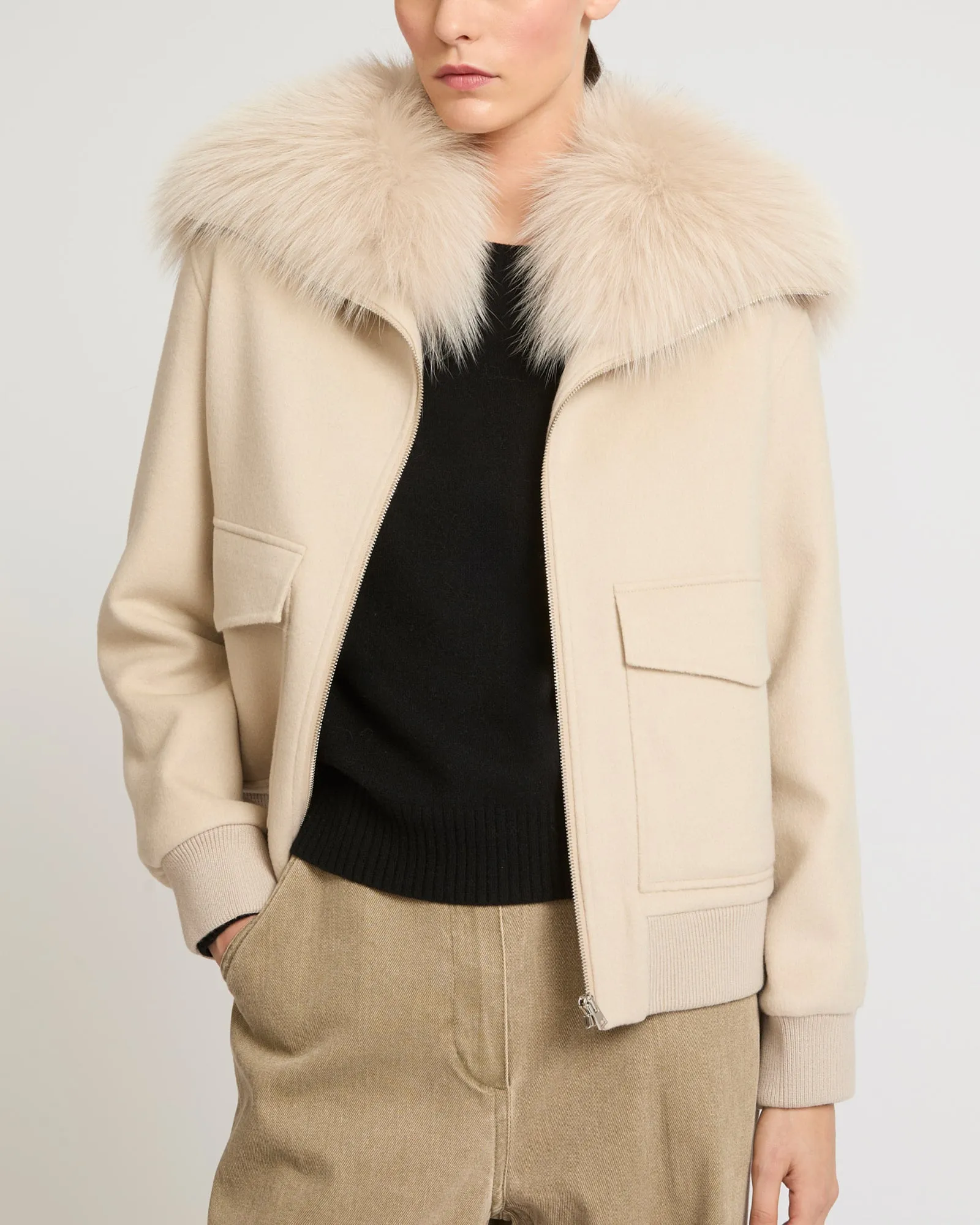 Cropped jacket in cashmere wool with fox fur collar