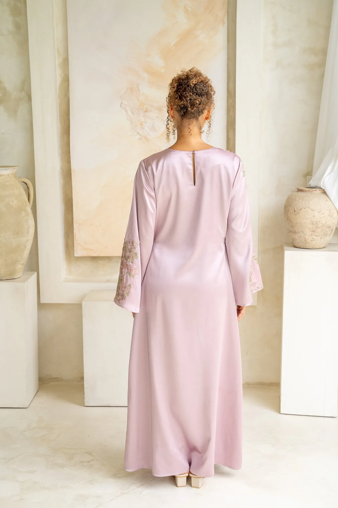 Deep Lilac Botanic Embroidered Cinch Abaya