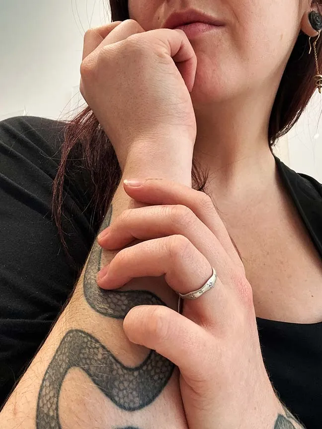 Diamond Etched Wavy Band