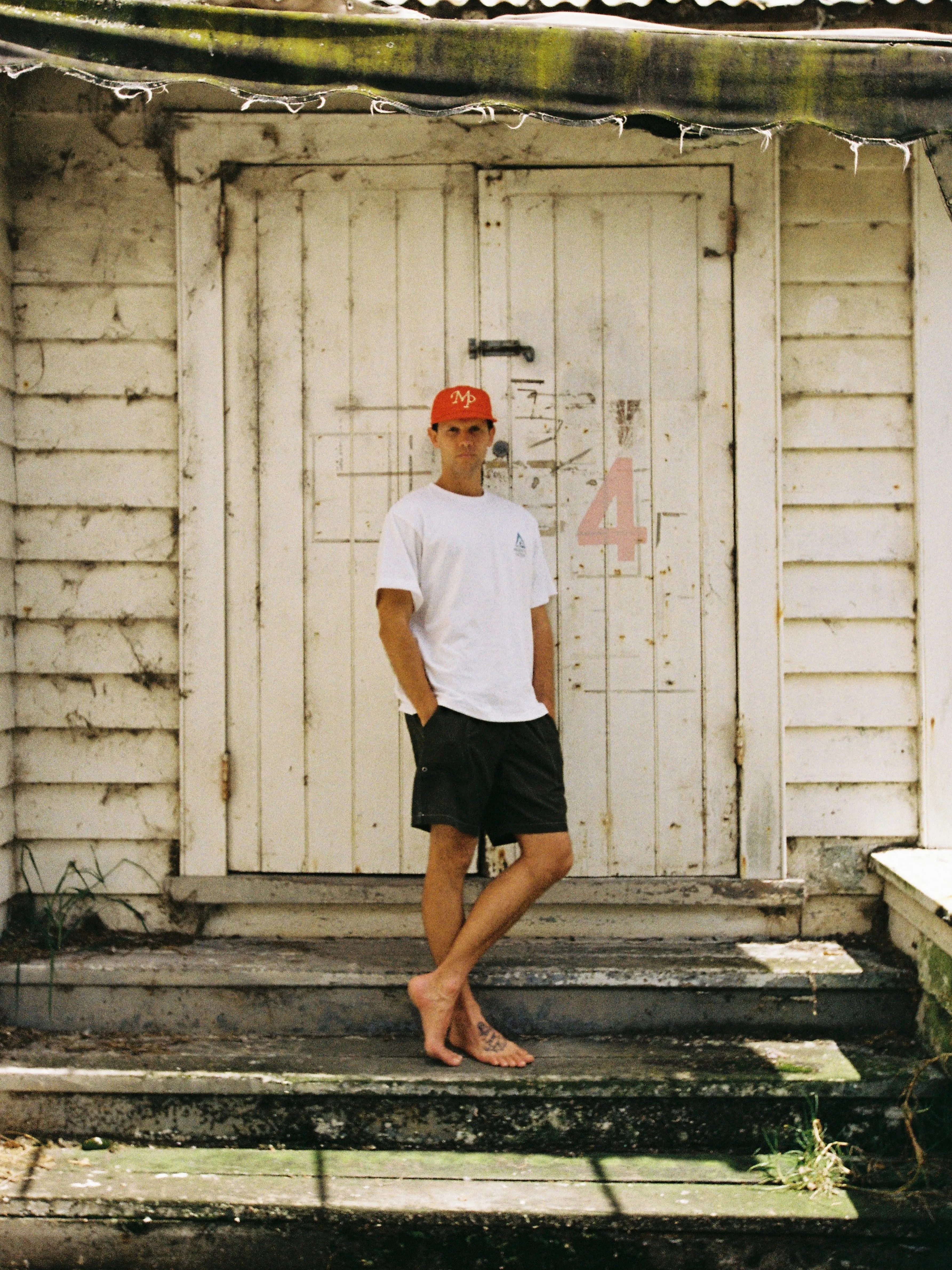 Field Six-Panel - Red