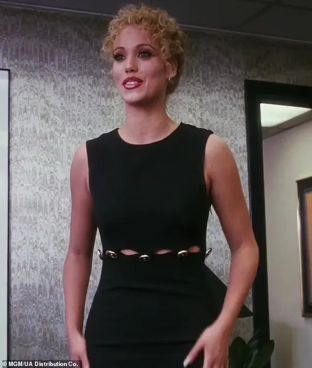 Gianni Versace Lifetime Couture Autumn/Winter 1994 Black Wool Cut-Out Dress