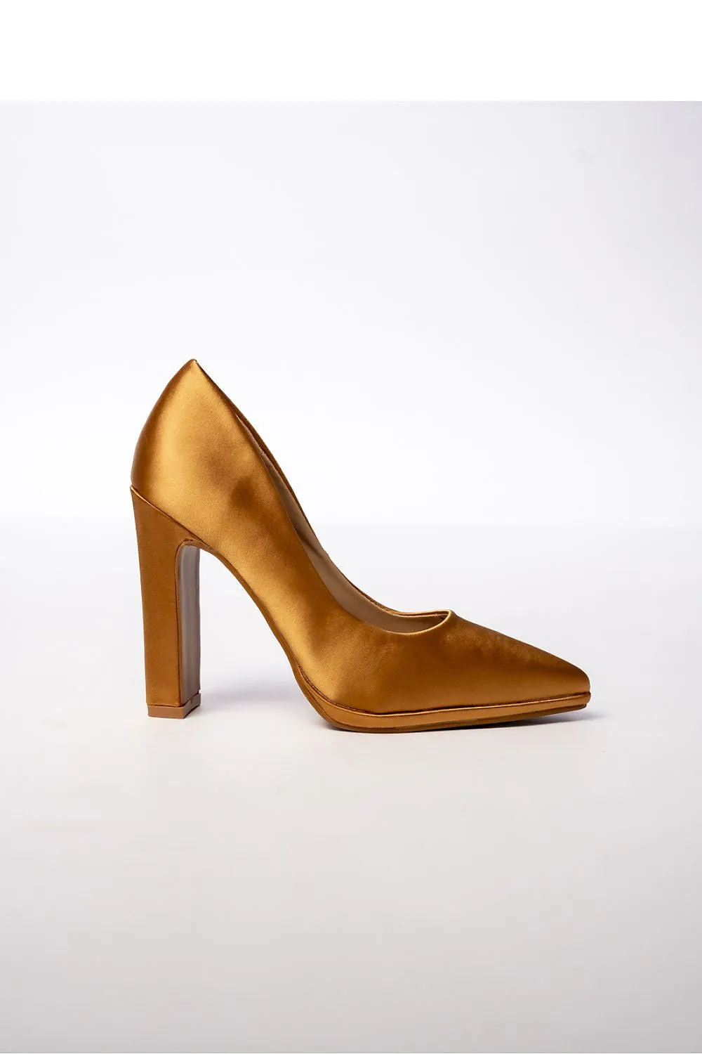 High heels Inello
