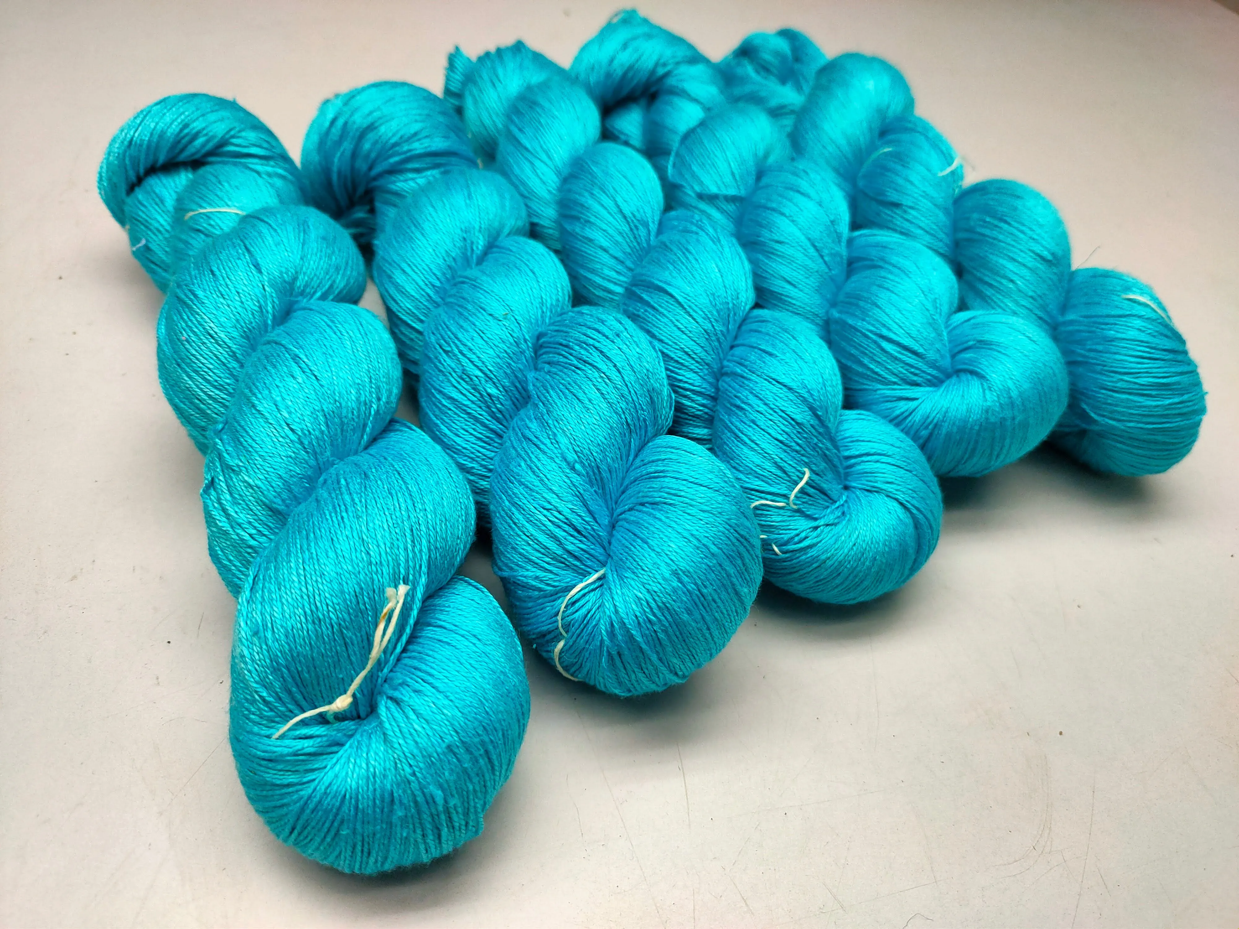 Mulberry Silk Yarn - 600M/100Gr. - Pacific Blue