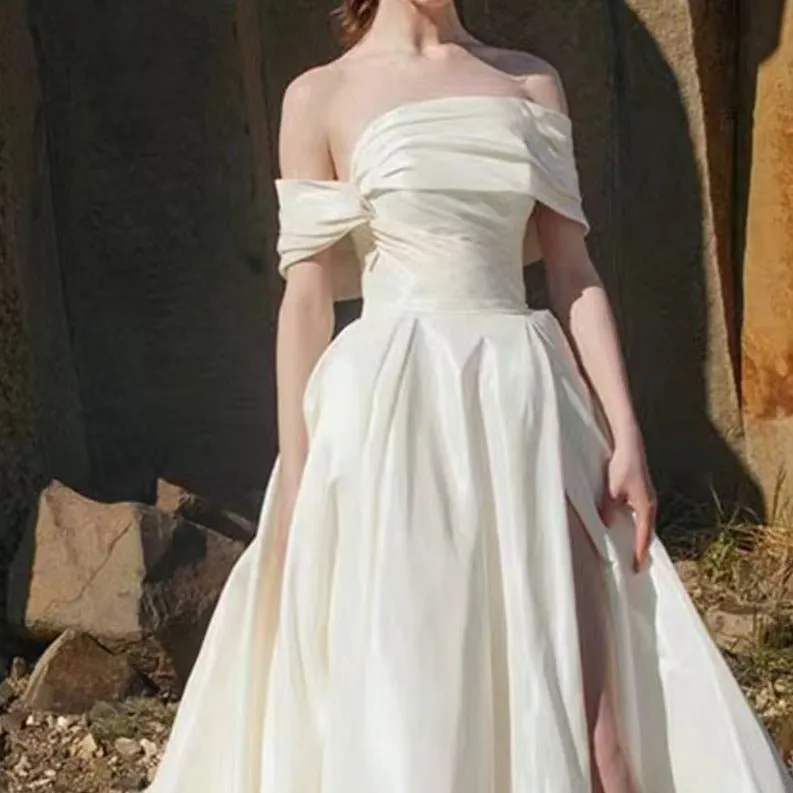 One-shoulder high-length long tail wedding dress