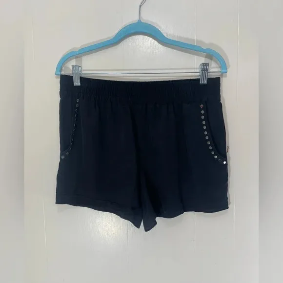 Pam &amp; Gela 100% Silk Black Studded Shorts Casual Relaxed Fit Women’s Size Medium