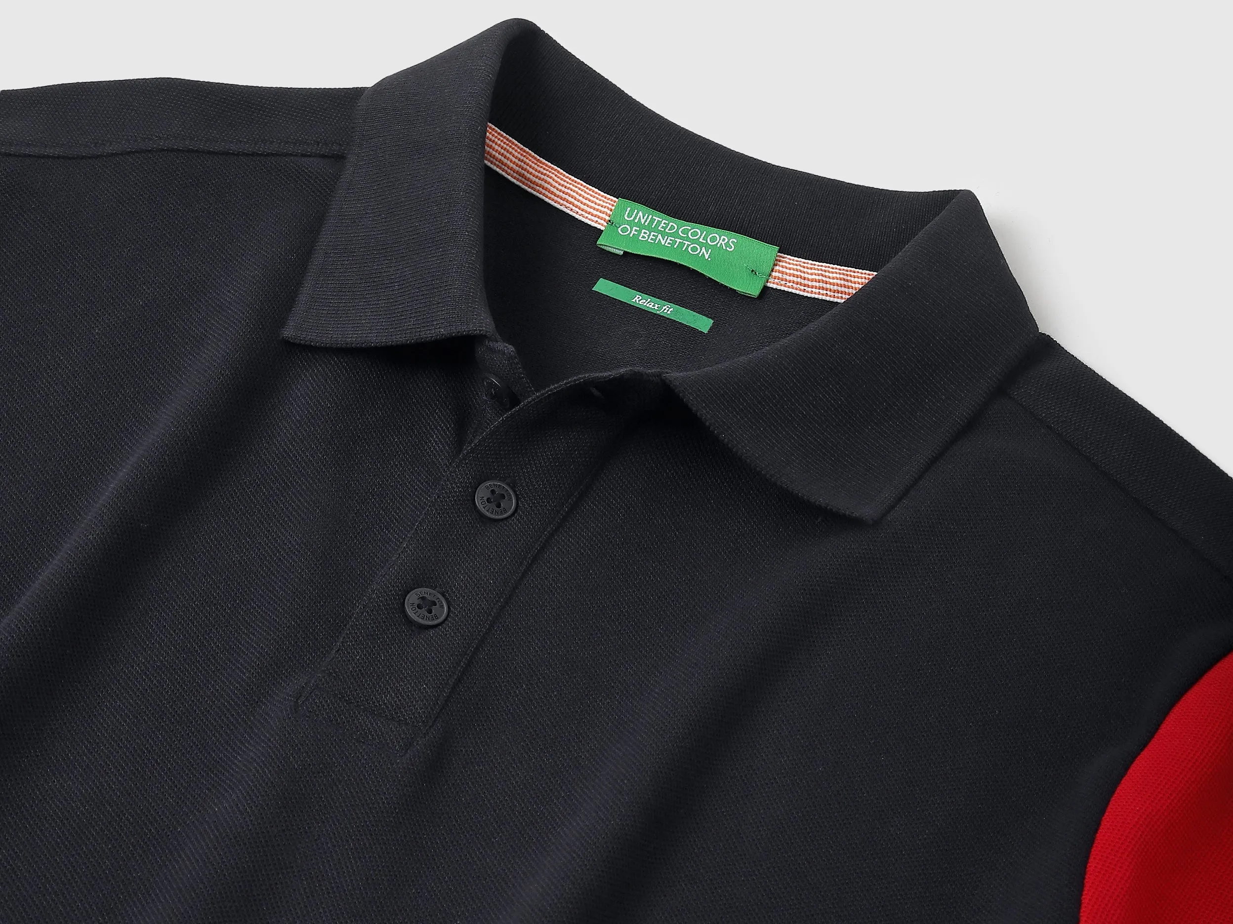 Relaxed Fit Polo Neck Solid Tshirt