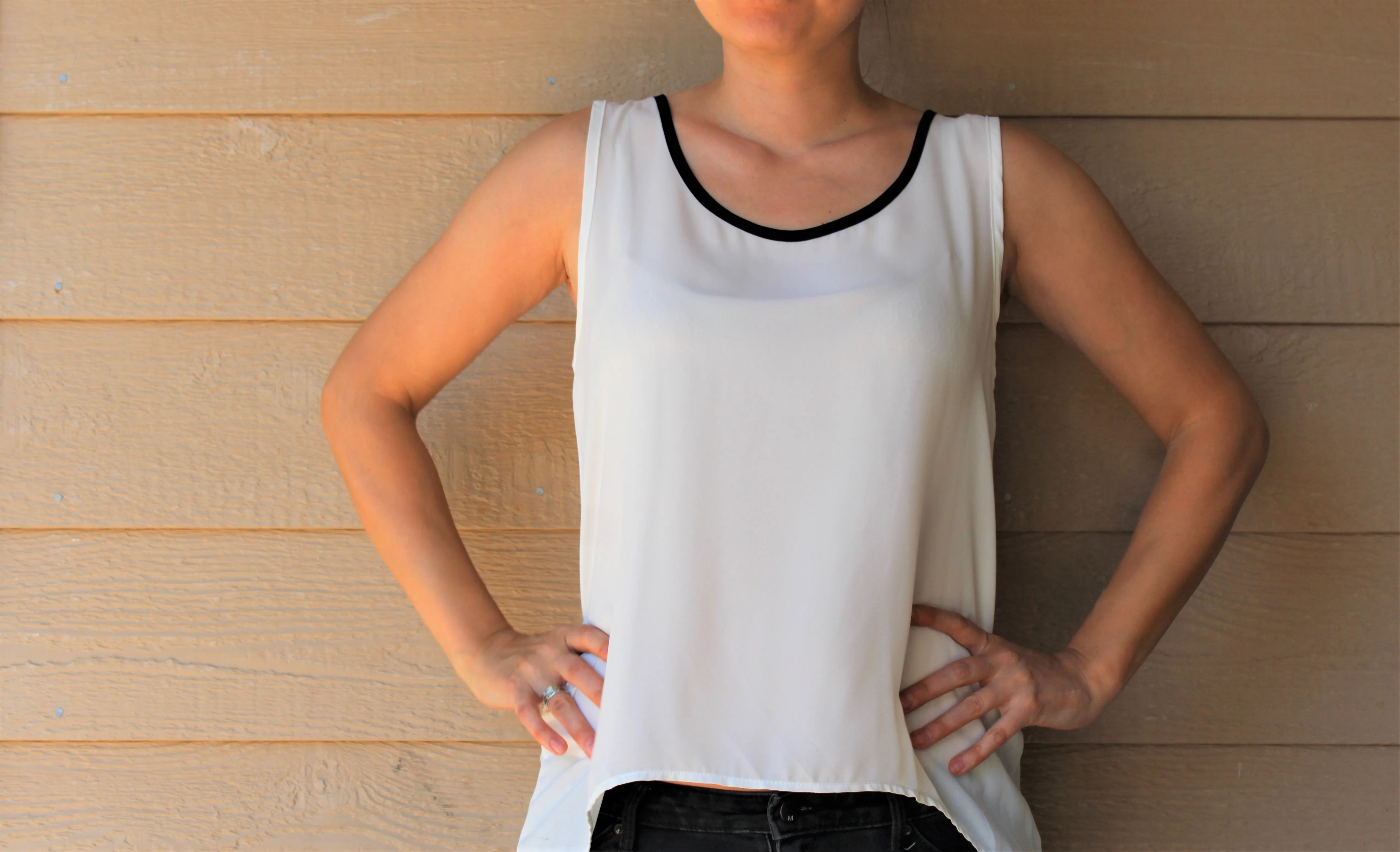 Relaxed Oval-Neck Tank Top With Black Trip
