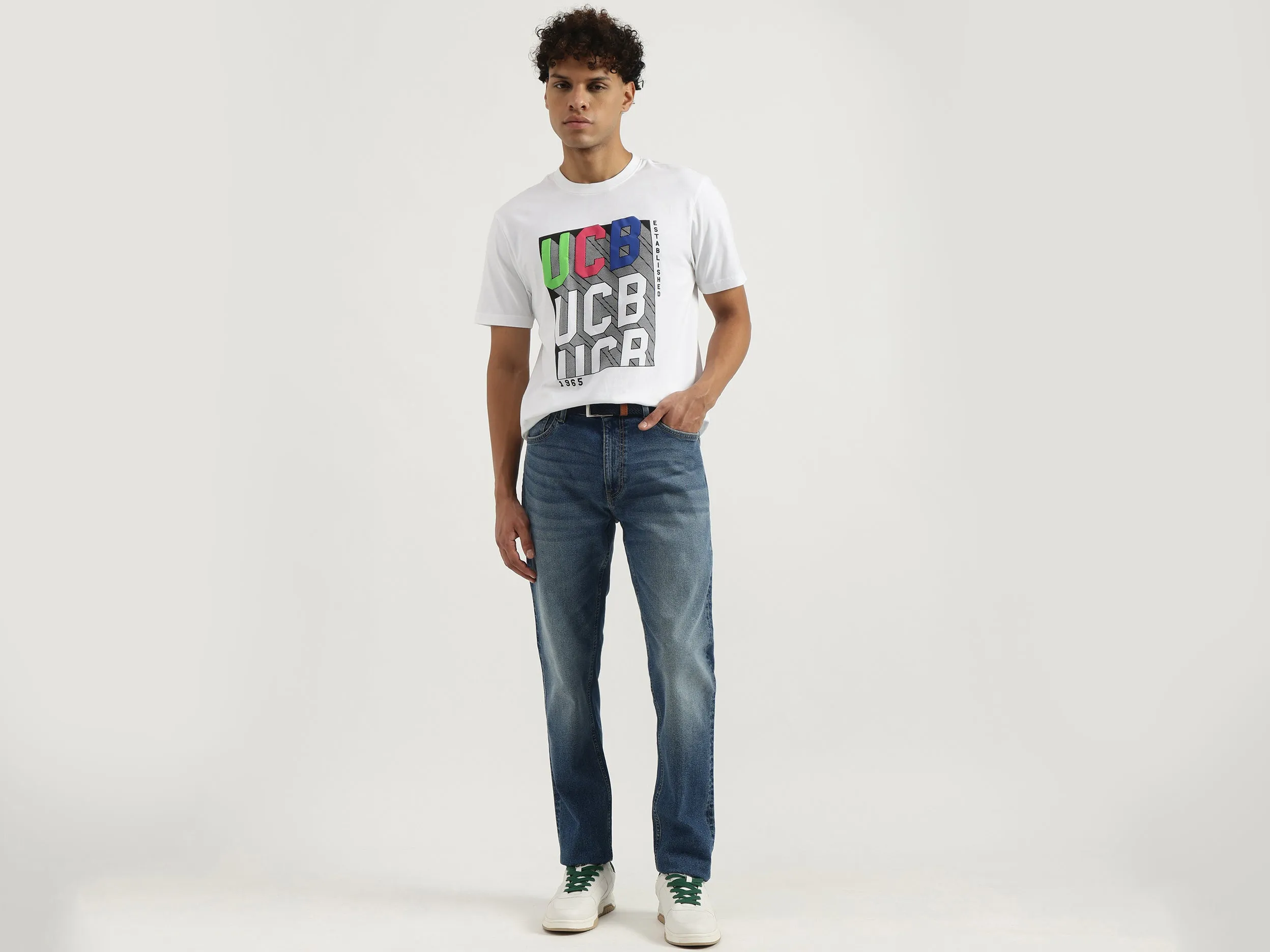 Relaxed Round Neck Graphic Print T-Shirt