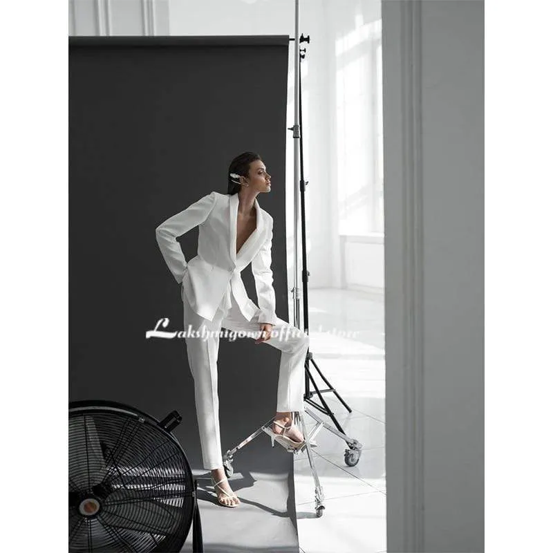 Roycebridal Newest Elegant Satin V-neck Wedding Dress