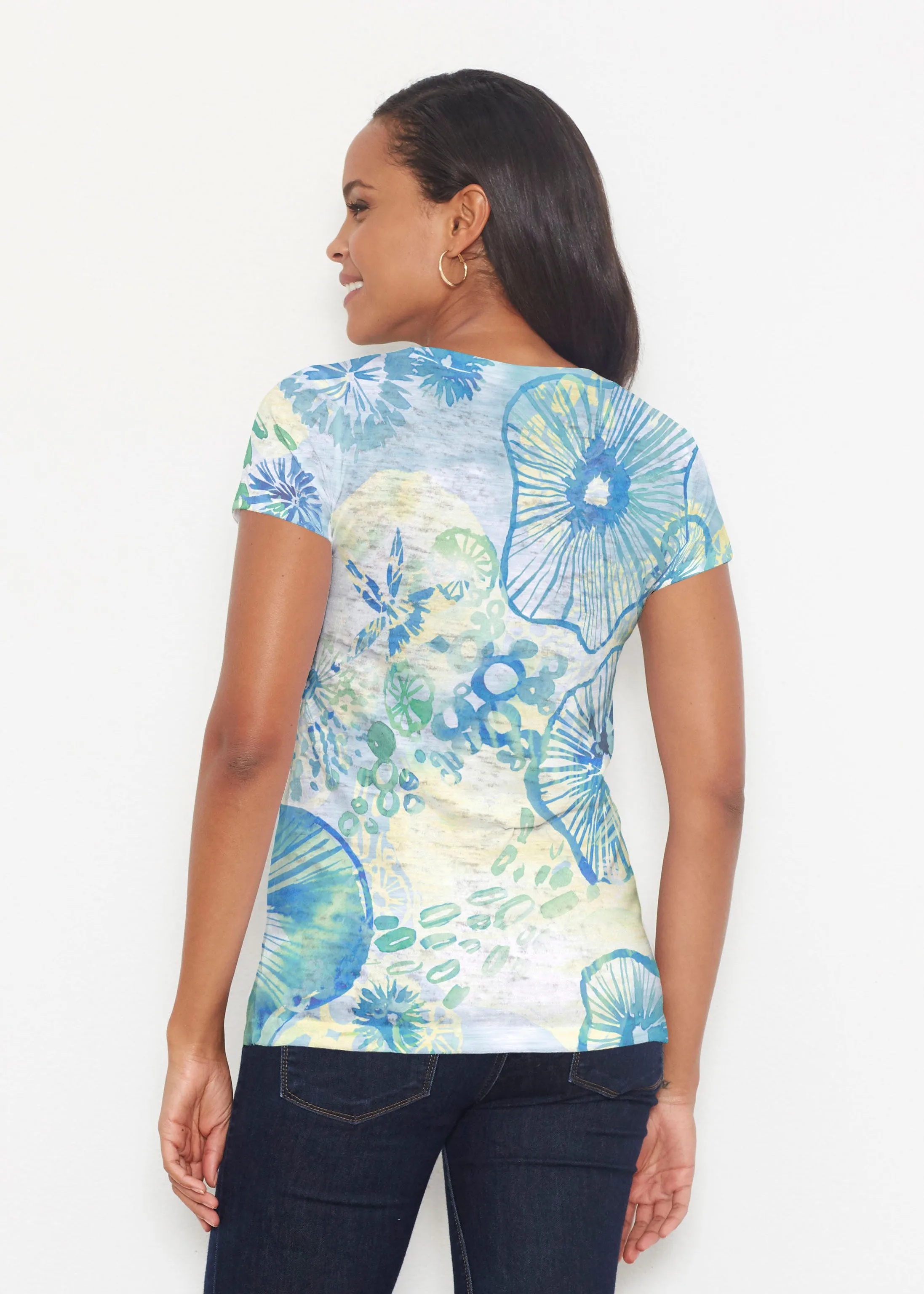 Sand Dollar Aqua (16256) ~ Short Sleeve Scoop Shirt