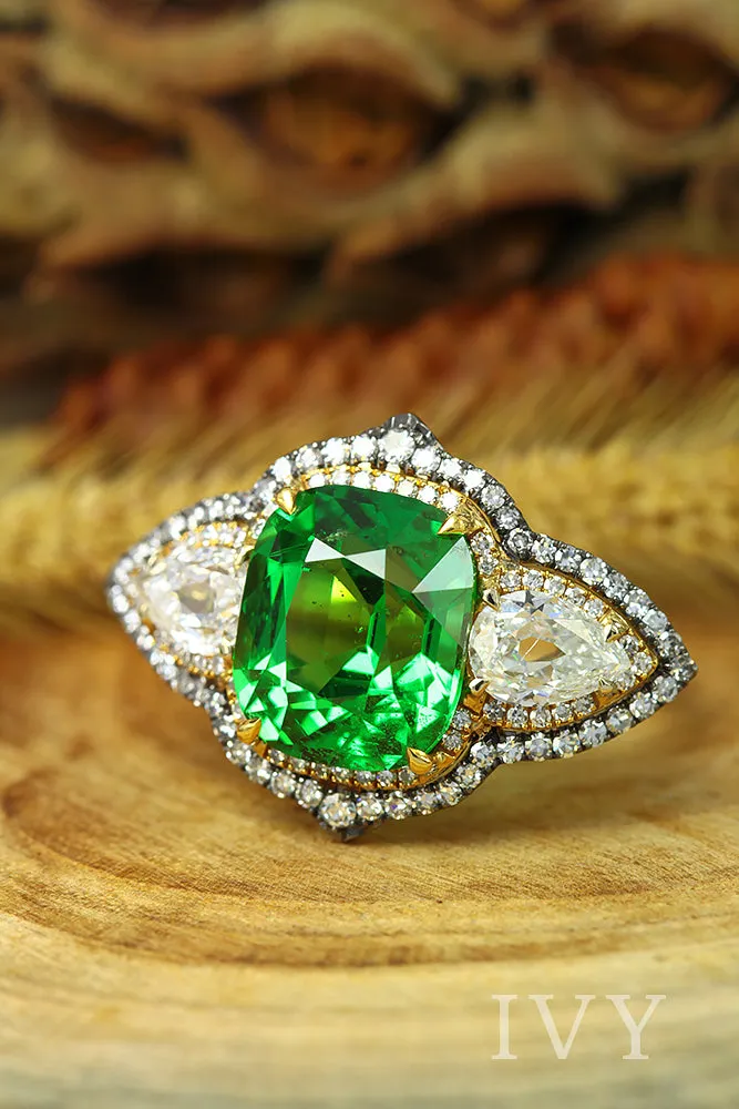 Tsavorite and Diamond Ring