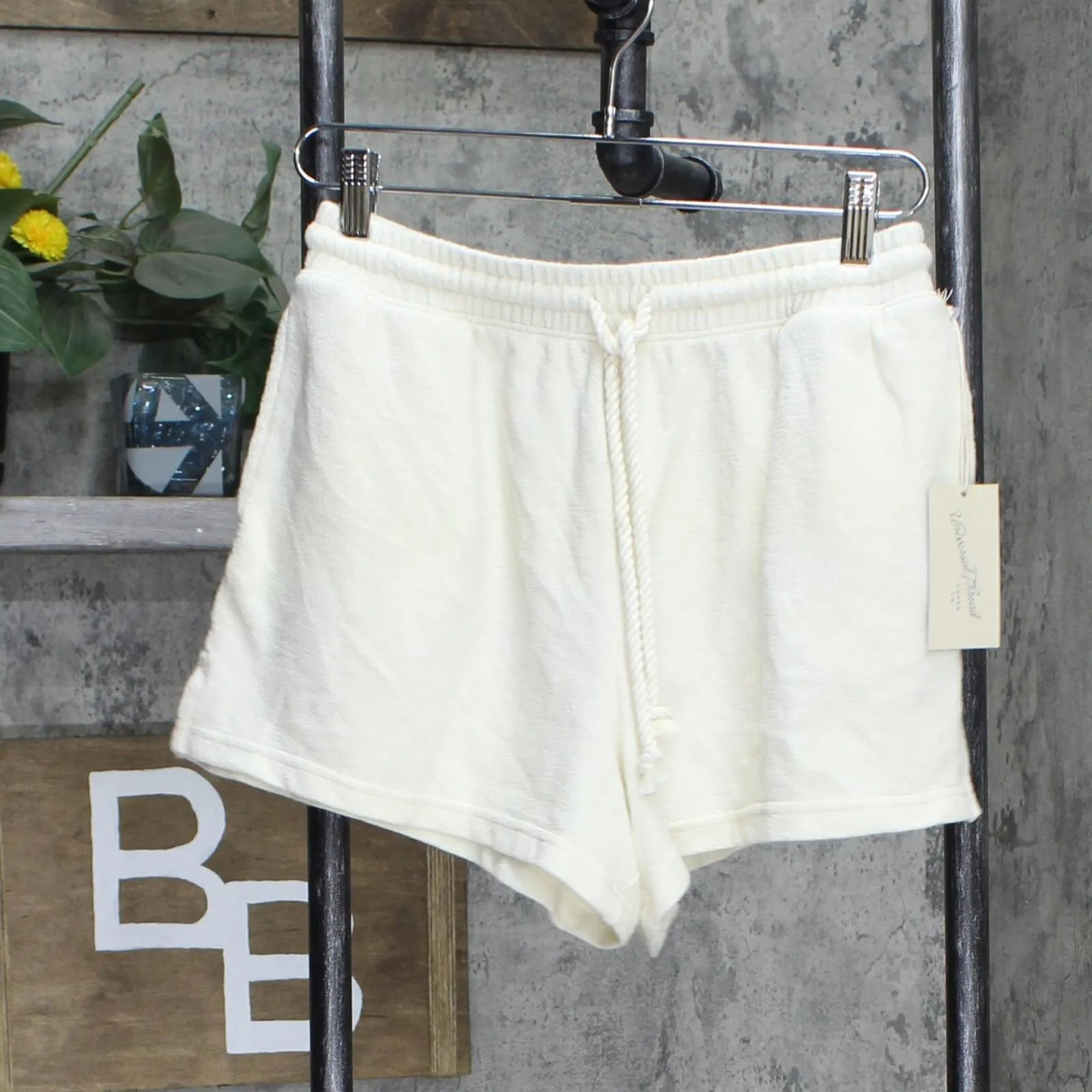 Universal Thread Women's High-Rise French Terry Pull-On Shorts