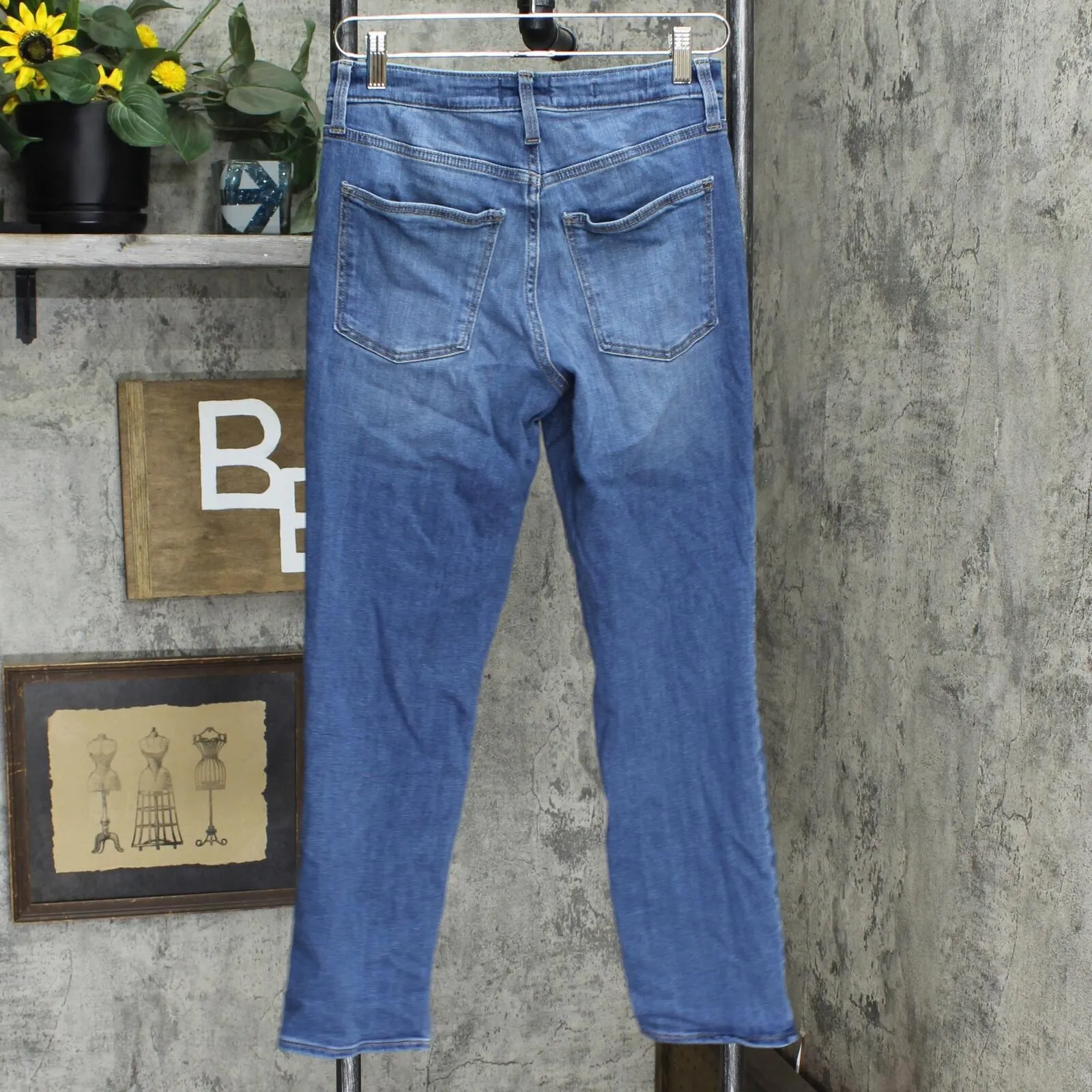 Universal Thread Women's High-Rise Slim Straight Fit Jeans Blue 4