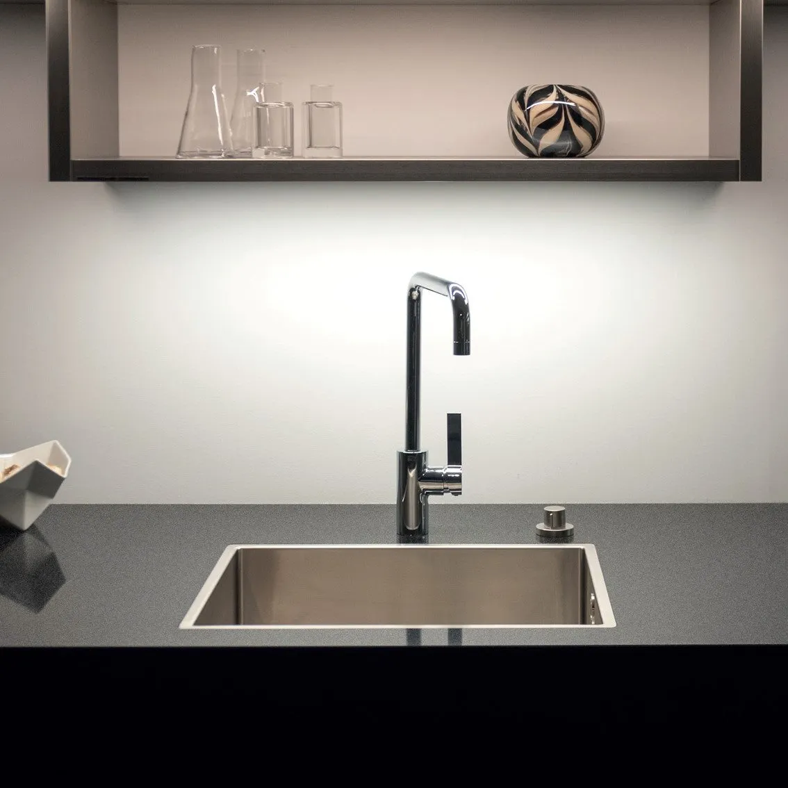Worktop Taurus Black Satin 38mm